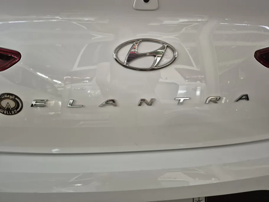 2020 Hyundai Elantra GL 