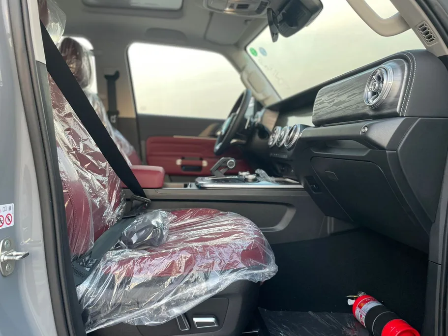 جريت وول تانك 300 كونكيرور 2026 