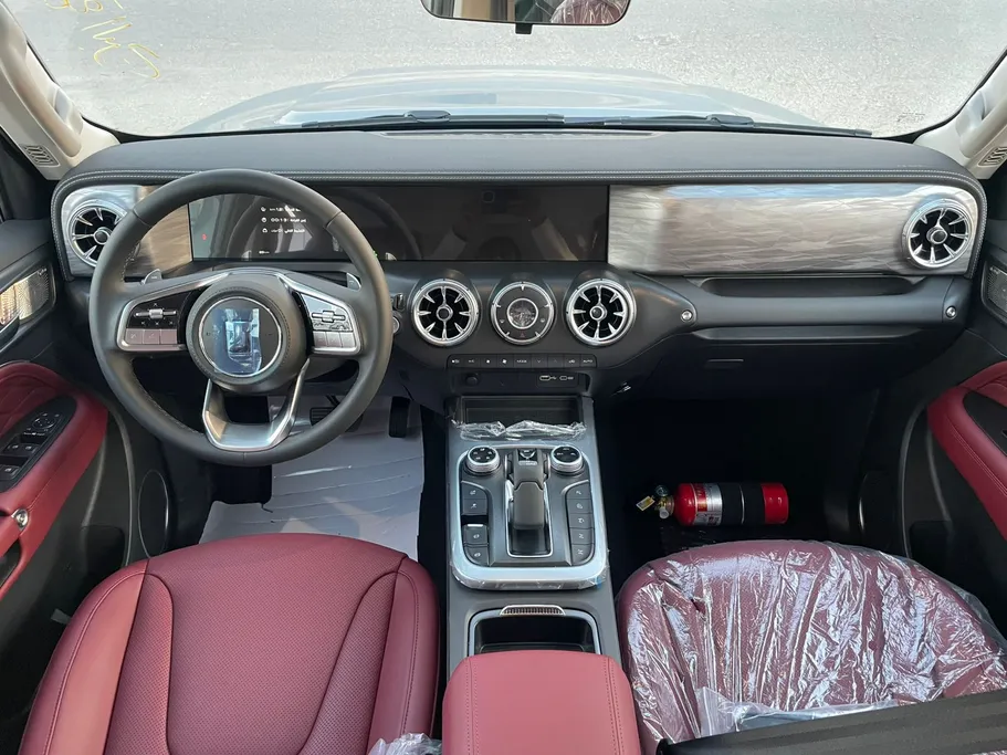 جريت وول تانك 300 كونكيرور 2026 