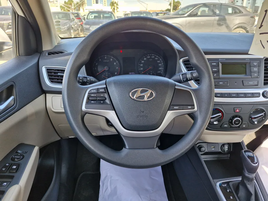 هيونداي اكسنت سمارت 2023 