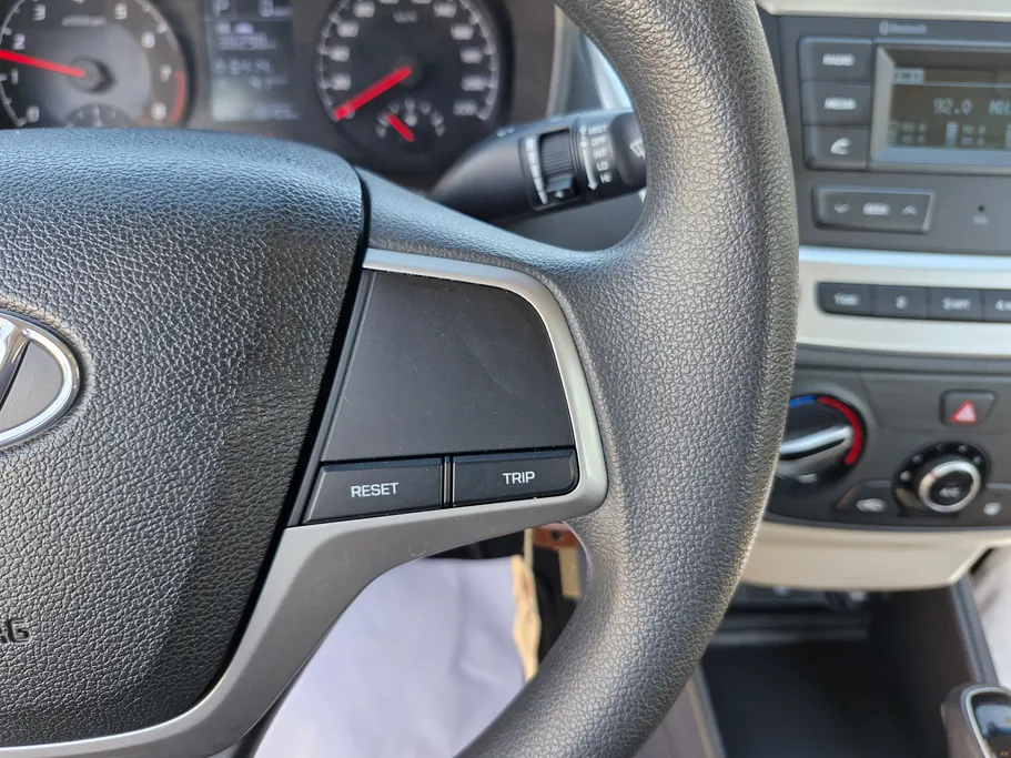 هيونداي اكسنت سمارت 2023 