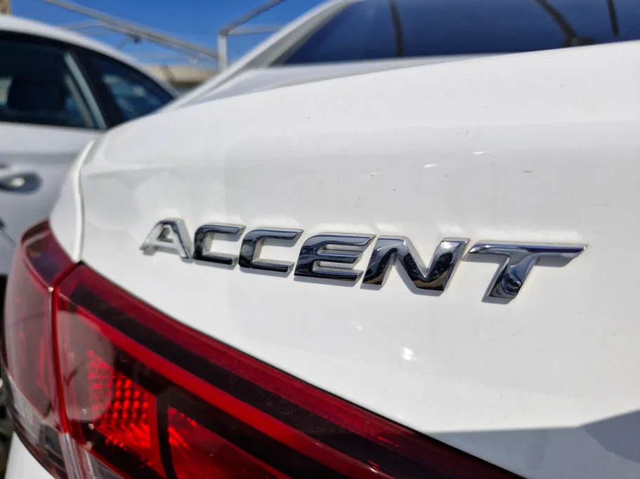 هيونداي اكسنت سمارت 2023 