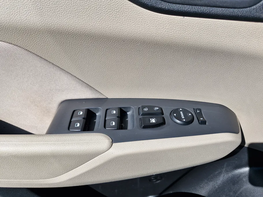 هيونداي اكسنت سمارت 2023 