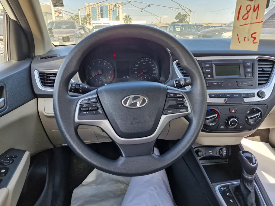 هيونداي اكسنت سمارت 2023 