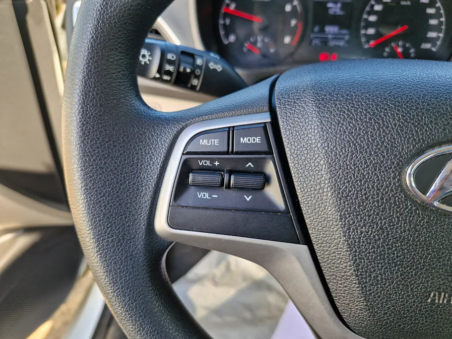 هيونداي اكسنت سمارت 2023 