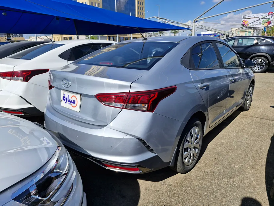 هيونداي اكسنت سمارت 2023 