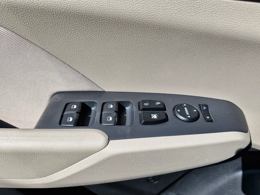 هيونداي اكسنت سمارت 2023 