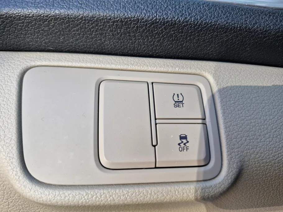 هيونداي اكسنت سمارت 2023 