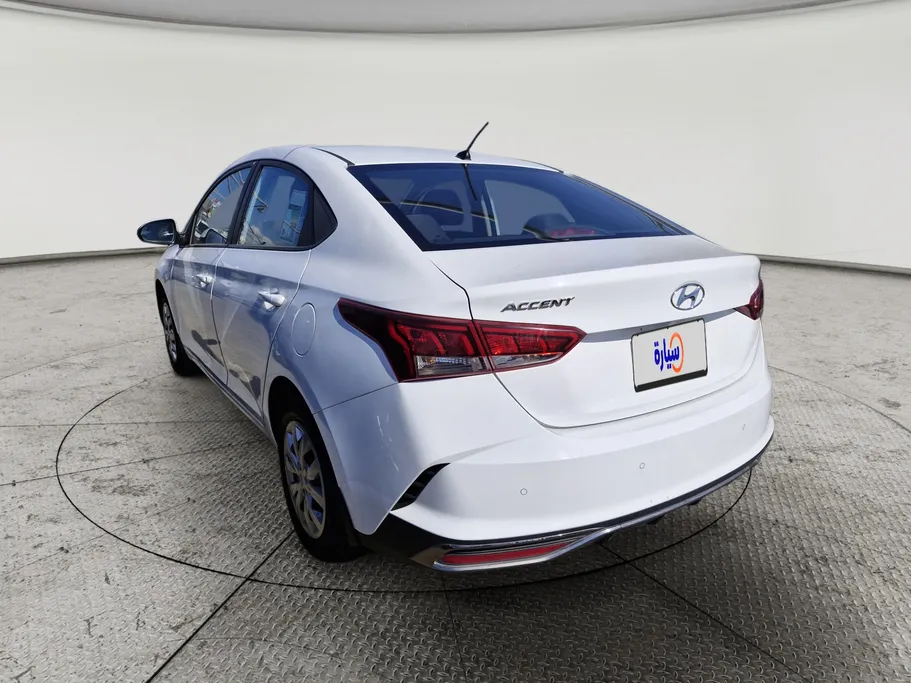 هيونداي اكسنت سمارت 2023 