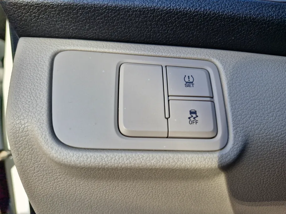 هيونداي اكسنت سمارت 2023 