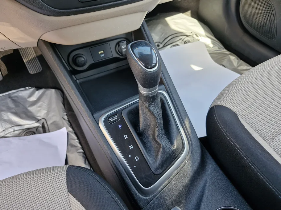 هيونداي اكسنت سمارت 2023 