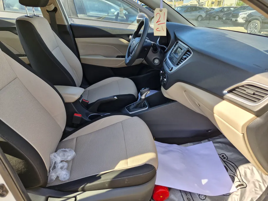 هيونداي اكسنت سمارت 2023 