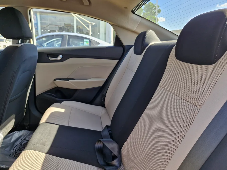 هيونداي اكسنت سمارت 2023 