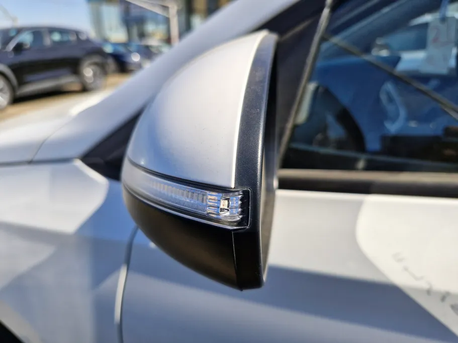 هيونداي اكسنت سمارت 2023 