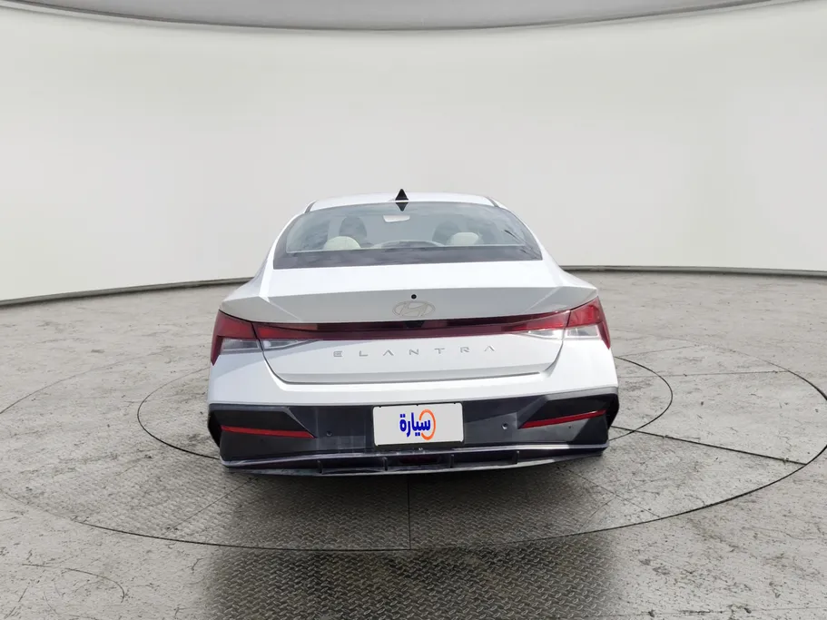 2024 Hyundai Elantra Smart 