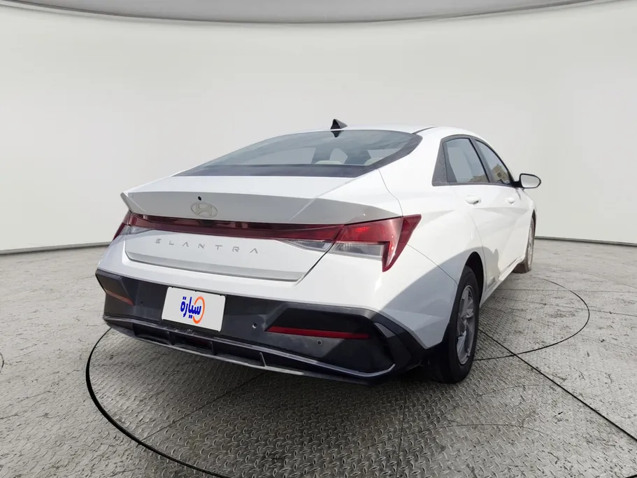 2024 Hyundai Elantra Smart 