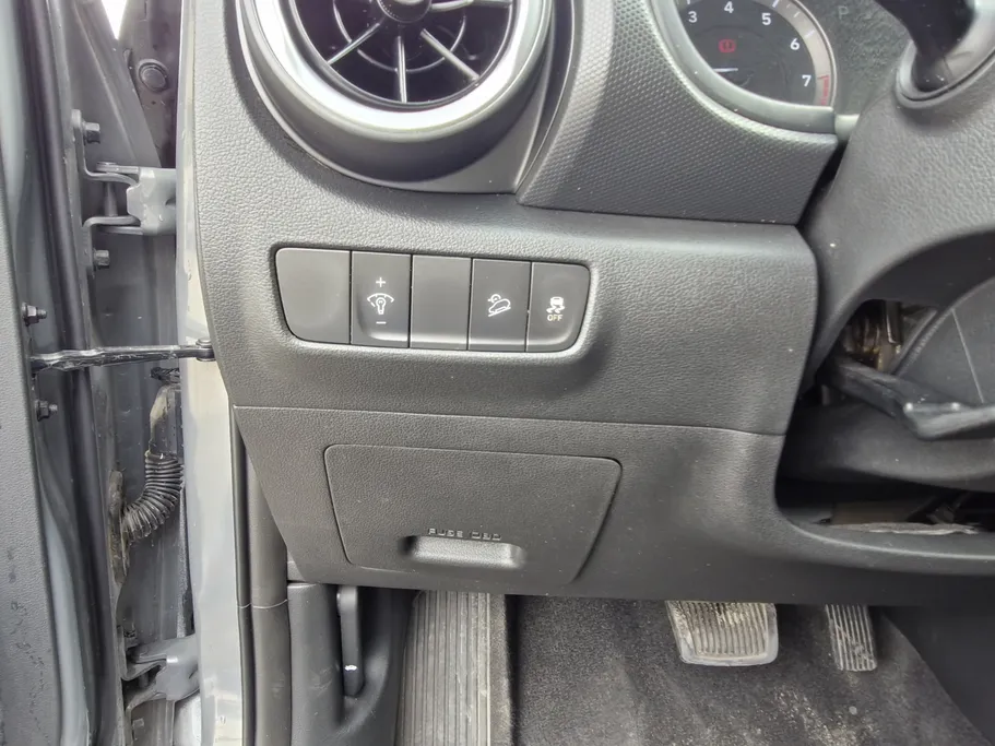 2021 Hyundai Kona SMART 