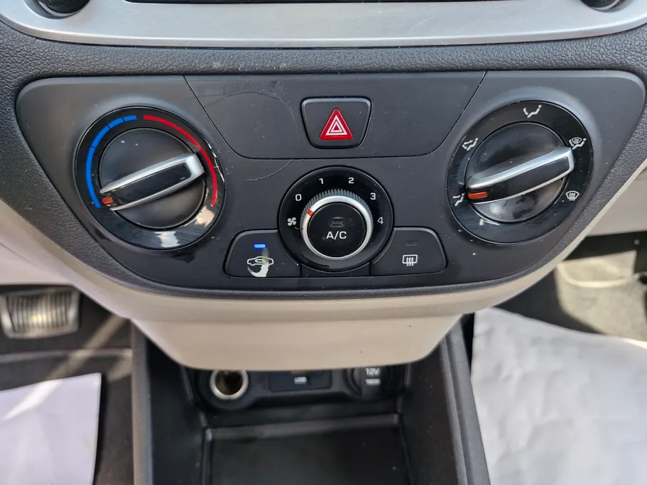 هيونداي اكسنت سمارت 2023 