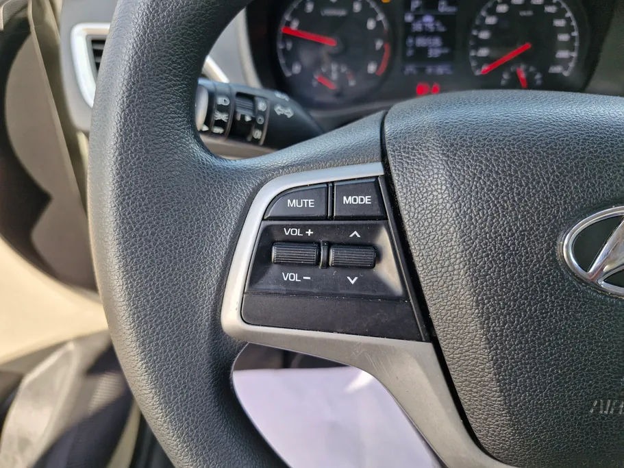 هيونداي اكسنت سمارت 2023 