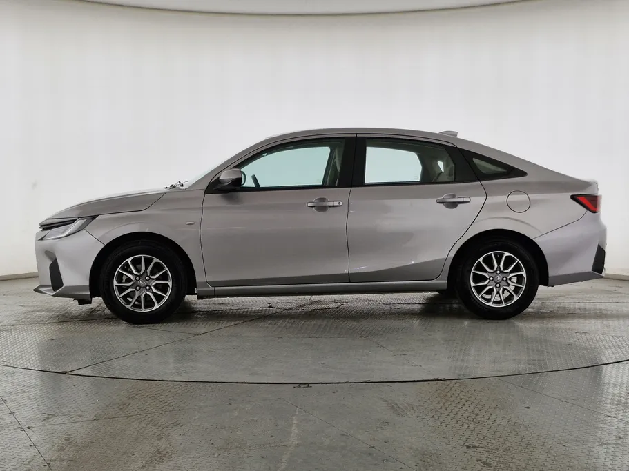 تويوتا يارس Y 2023 