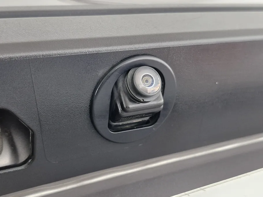 تويوتا يارس Y 2023 