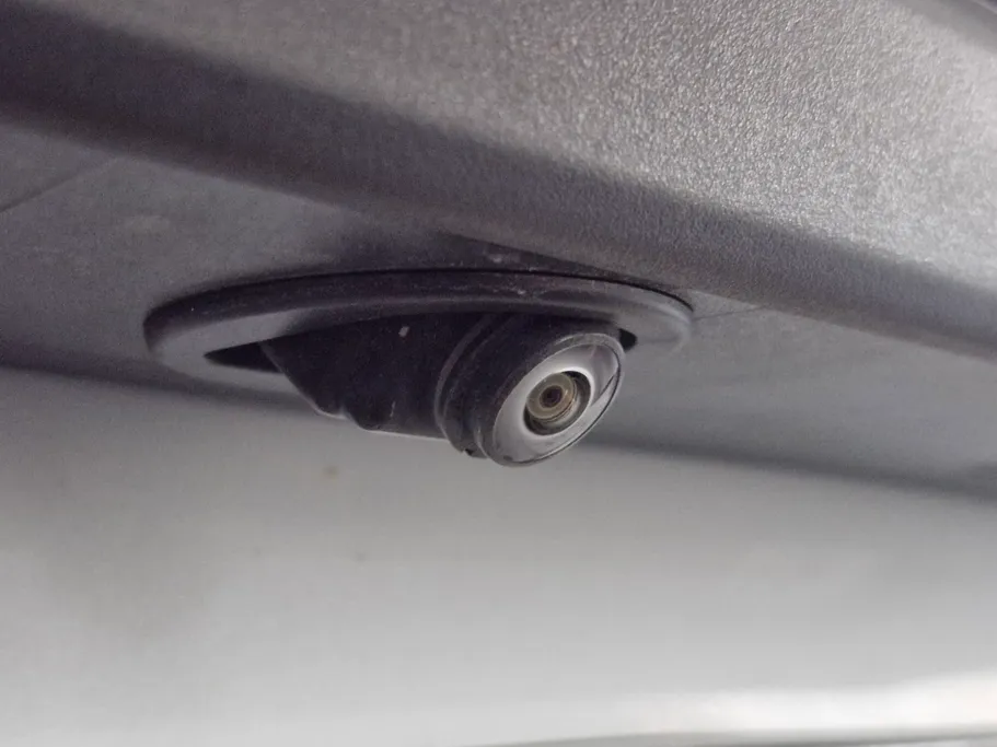 تويوتا يارس Y 2023 