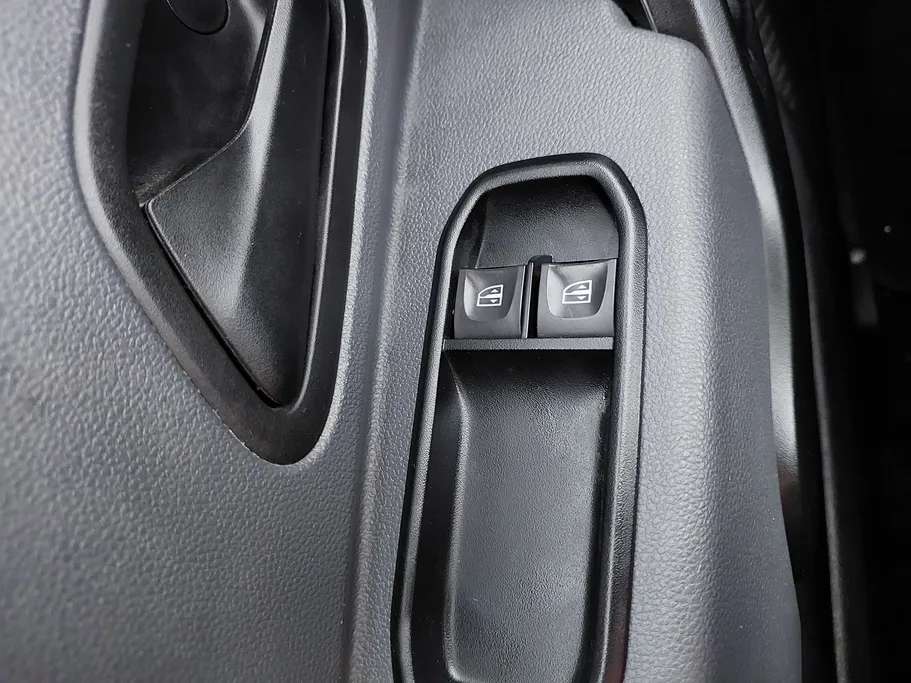 رينو داستر PE 2023 