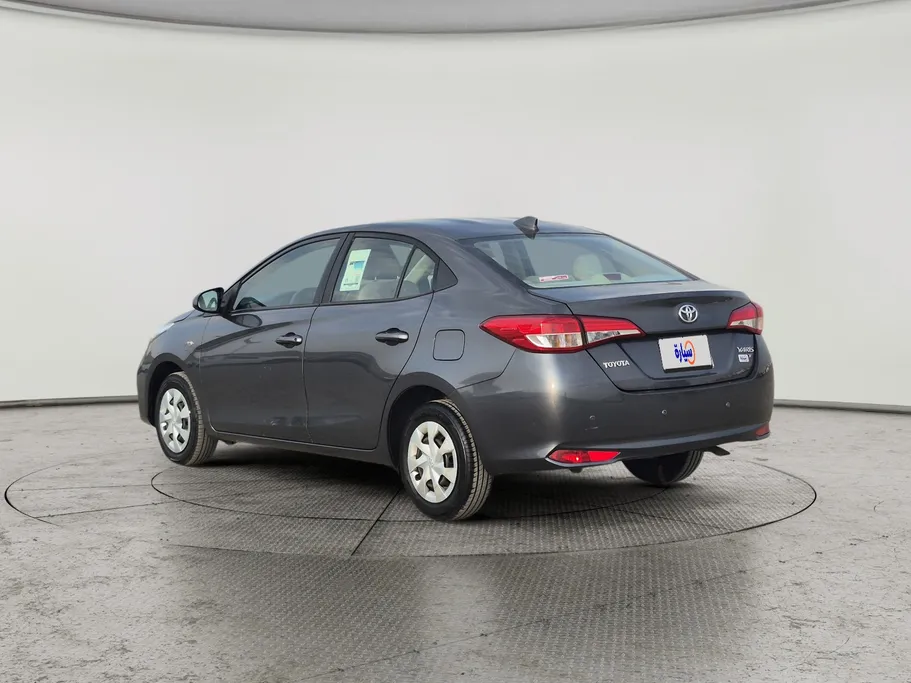 2021 Toyota Yaris  Y 