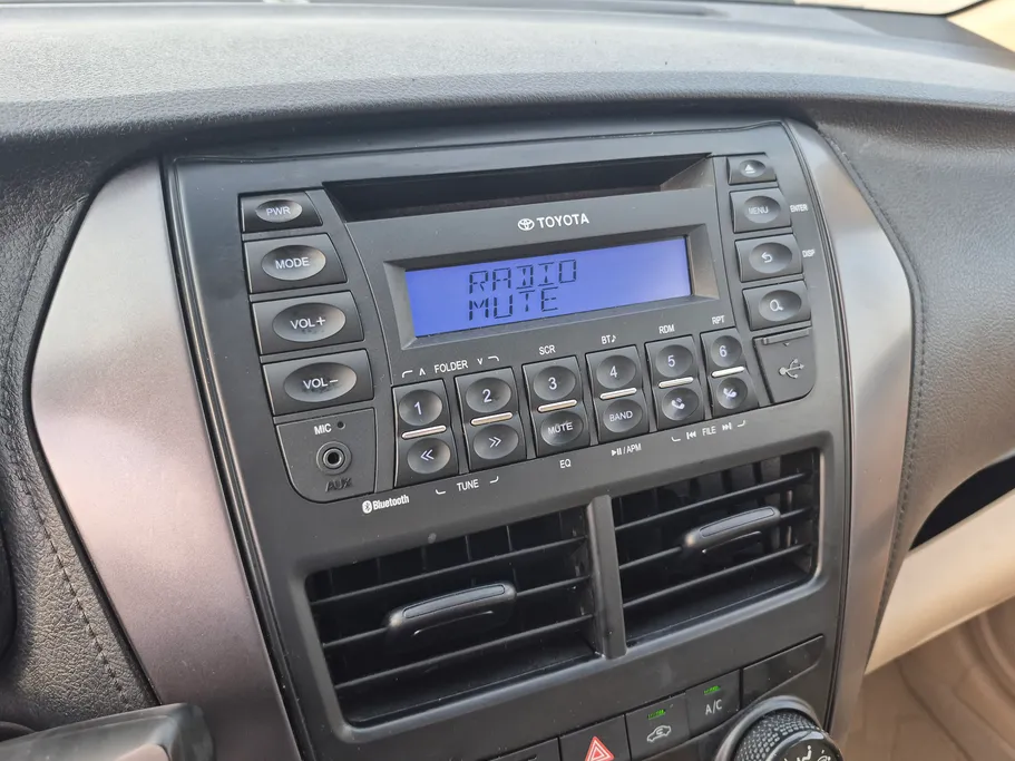 2021 Toyota Yaris  Y 