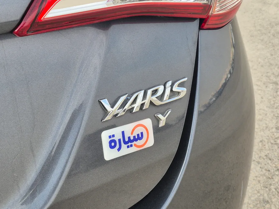 2021 Toyota Yaris  Y 