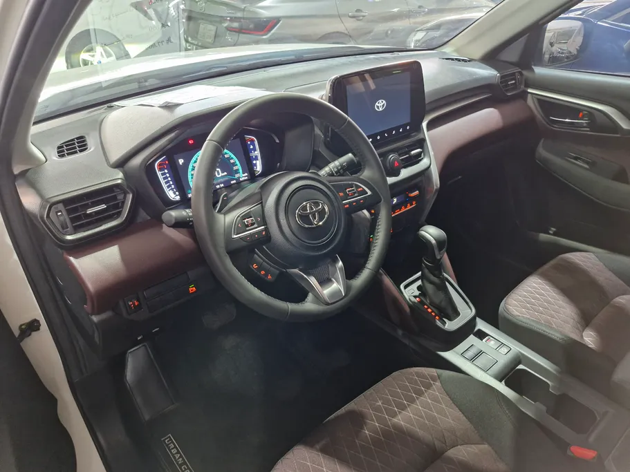 تويوتا أوربان كروزر GL 2026 