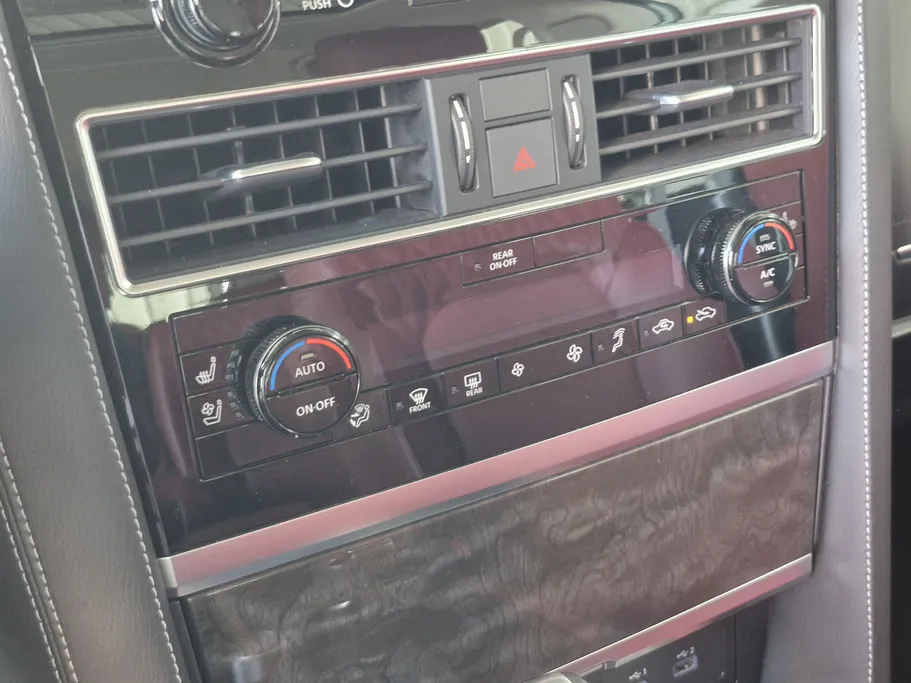 نيسان باترول SE Platinum 2024 