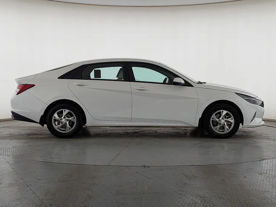 2023 Hyundai Elantra Fleet 