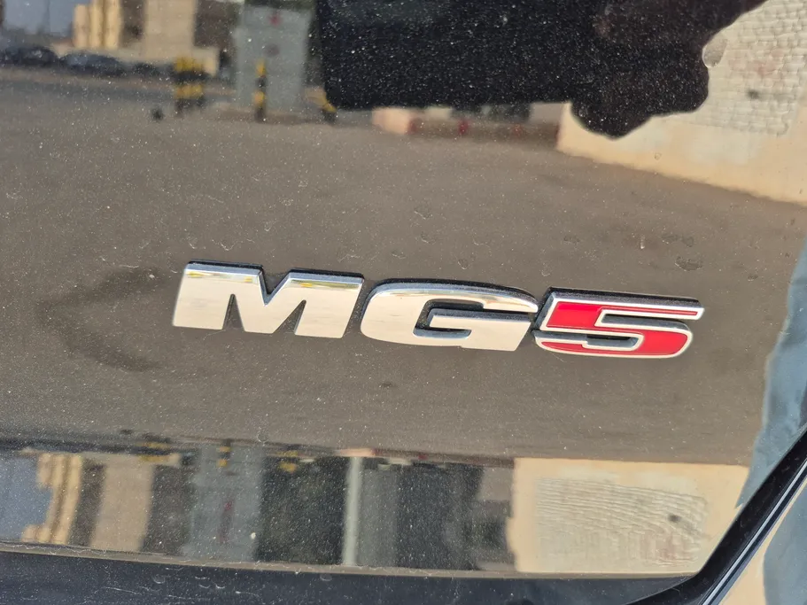2024 MG 5 STD 
