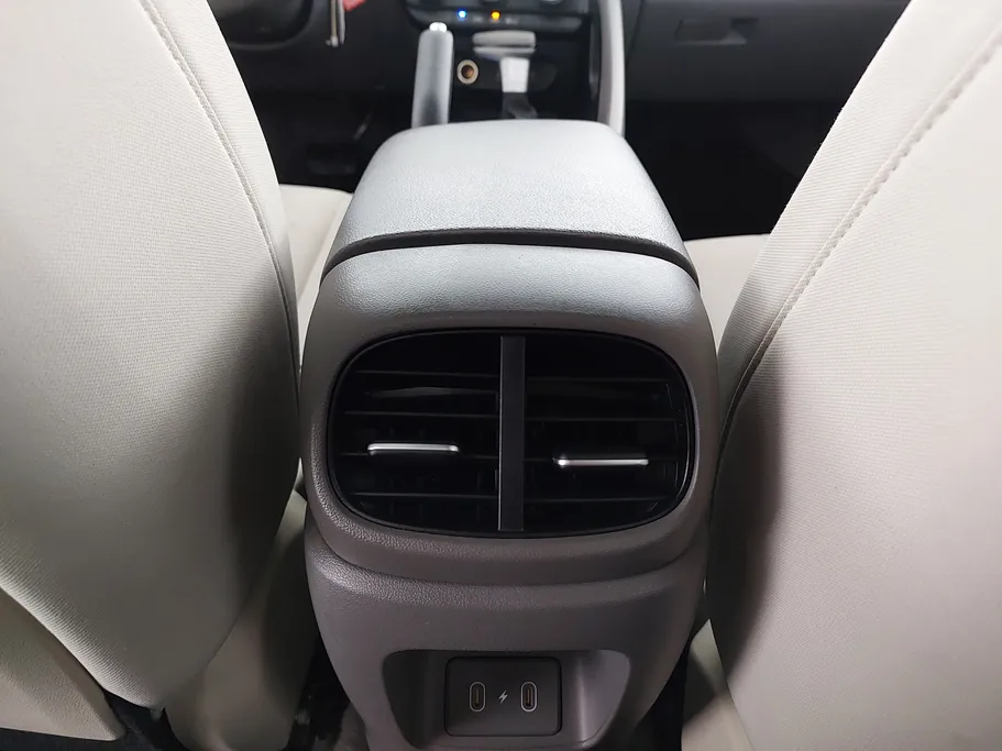 2024 Hyundai Elantra Fleet 