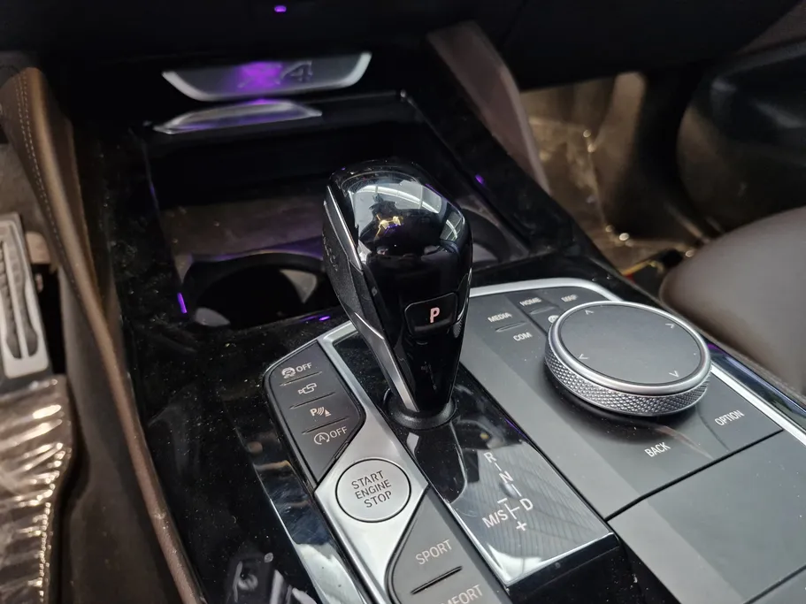 2025 BMW X Series 4 xDrive 30i 