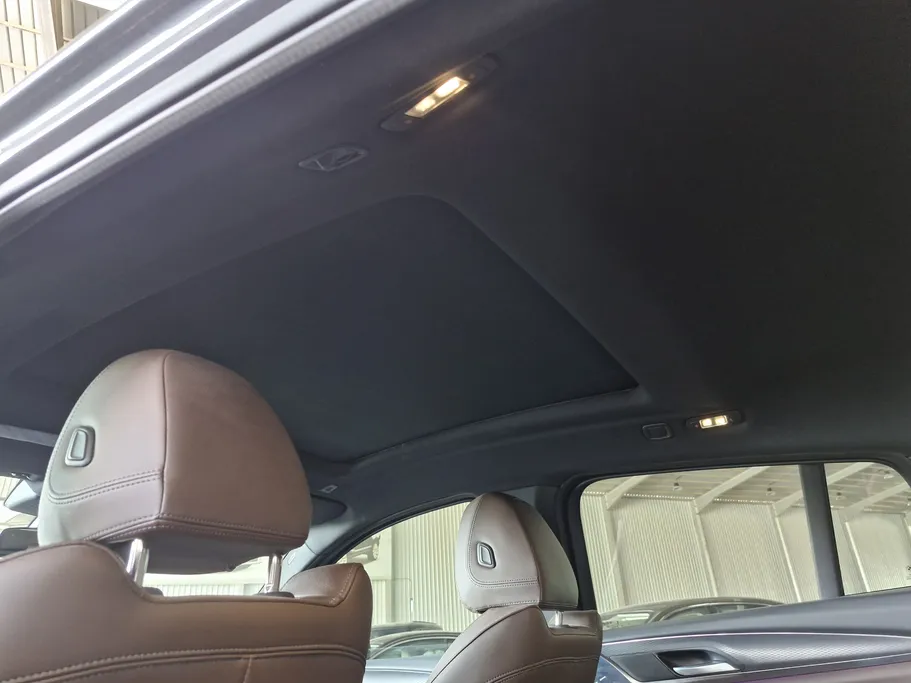 2025 BMW X Series 4 xDrive 30i 