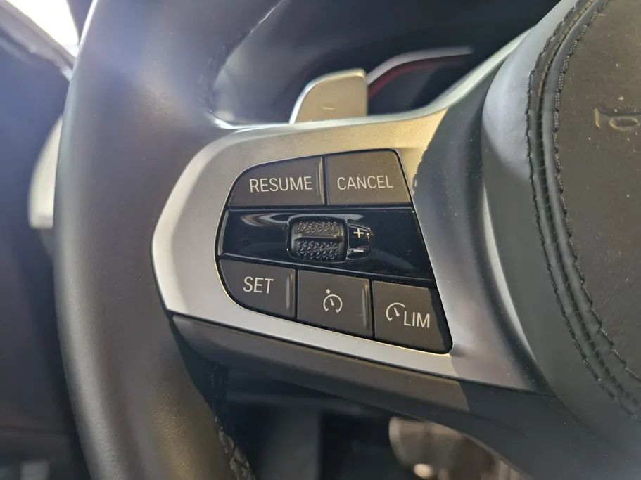 2025 BMW X Series 4 xDrive 30i 