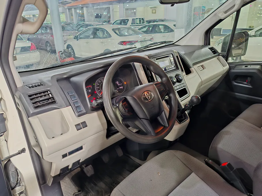 2019 Toyota Haice فان بضاعه 