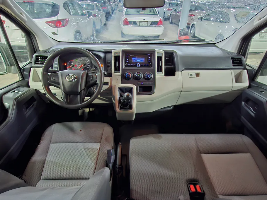 2019 Toyota Haice فان بضاعه 