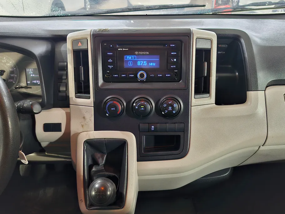 2019 Toyota Haice فان بضاعه 