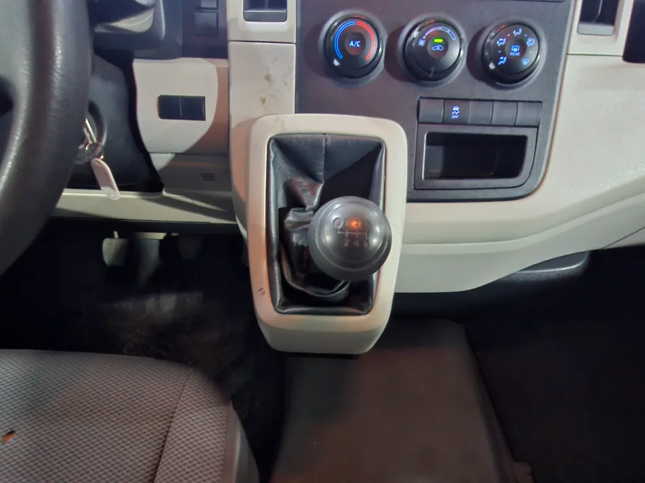 2019 Toyota Haice فان بضاعه 