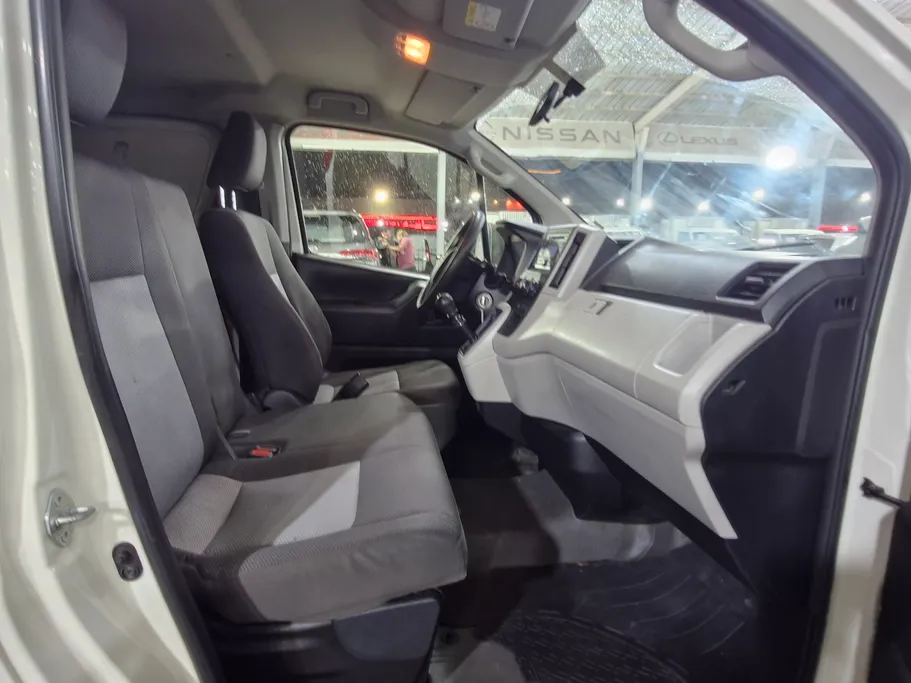 2019 Toyota Haice فان بضاعه 