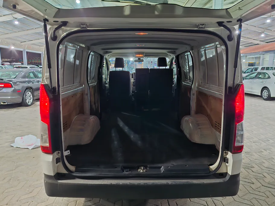 2019 Toyota Haice فان بضاعه 