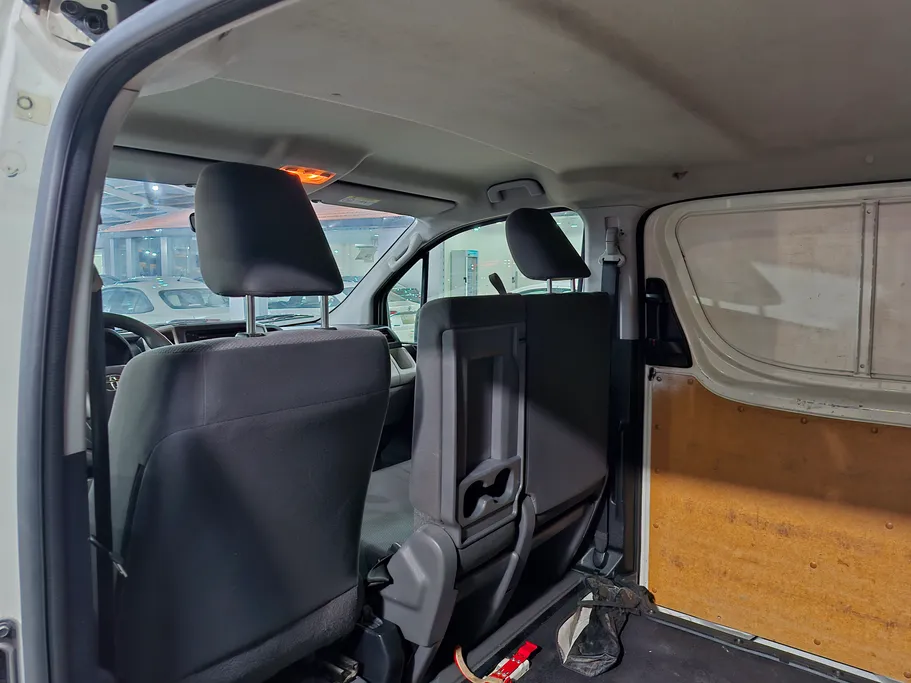 2019 Toyota Haice فان بضاعه 