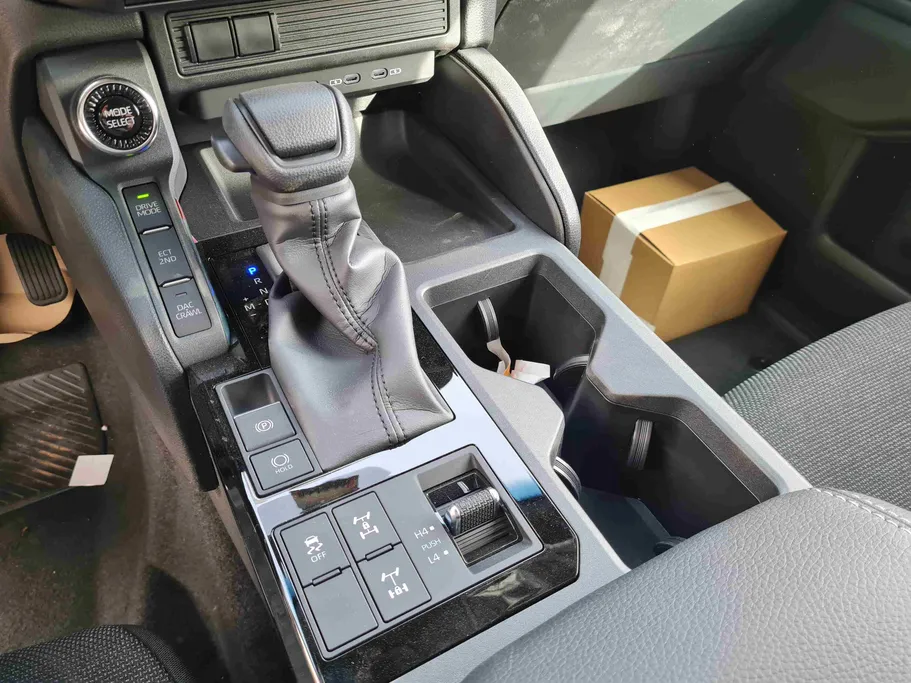 تويوتا برادو TX2 2026 