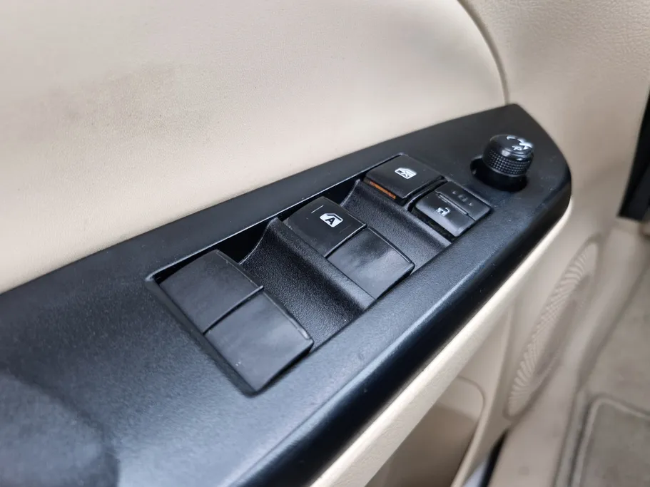 تويوتا يارس Y 2022 