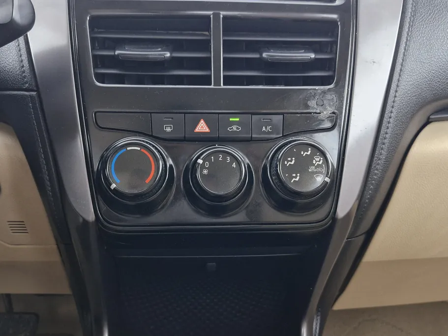 تويوتا يارس Y 2022 