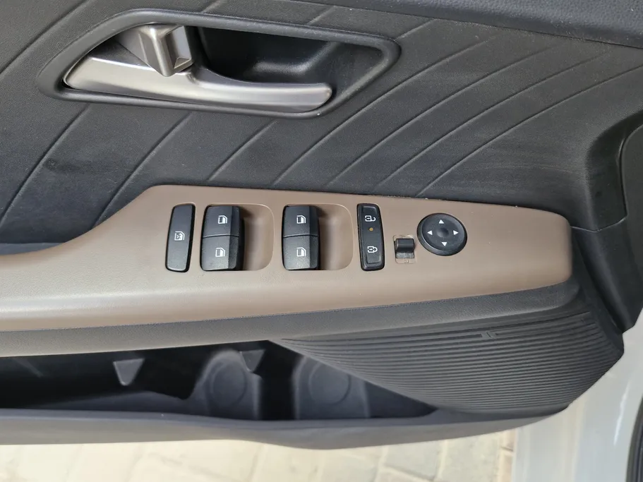 هيونداي اكسنت سمارت 2024 