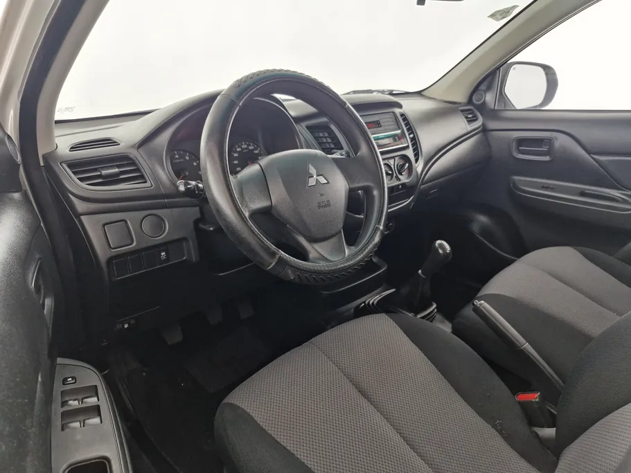 2021 Mitsubishi L200 DC 4x2 